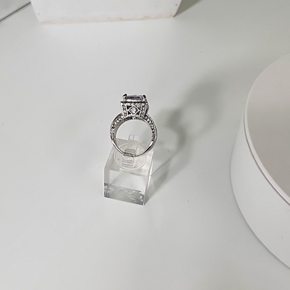 Sale Size 5 .925 engagement ring 💍 - Picture 4 of 5